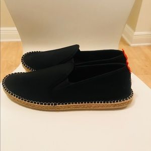 Men’s slip on beach / summer shoes